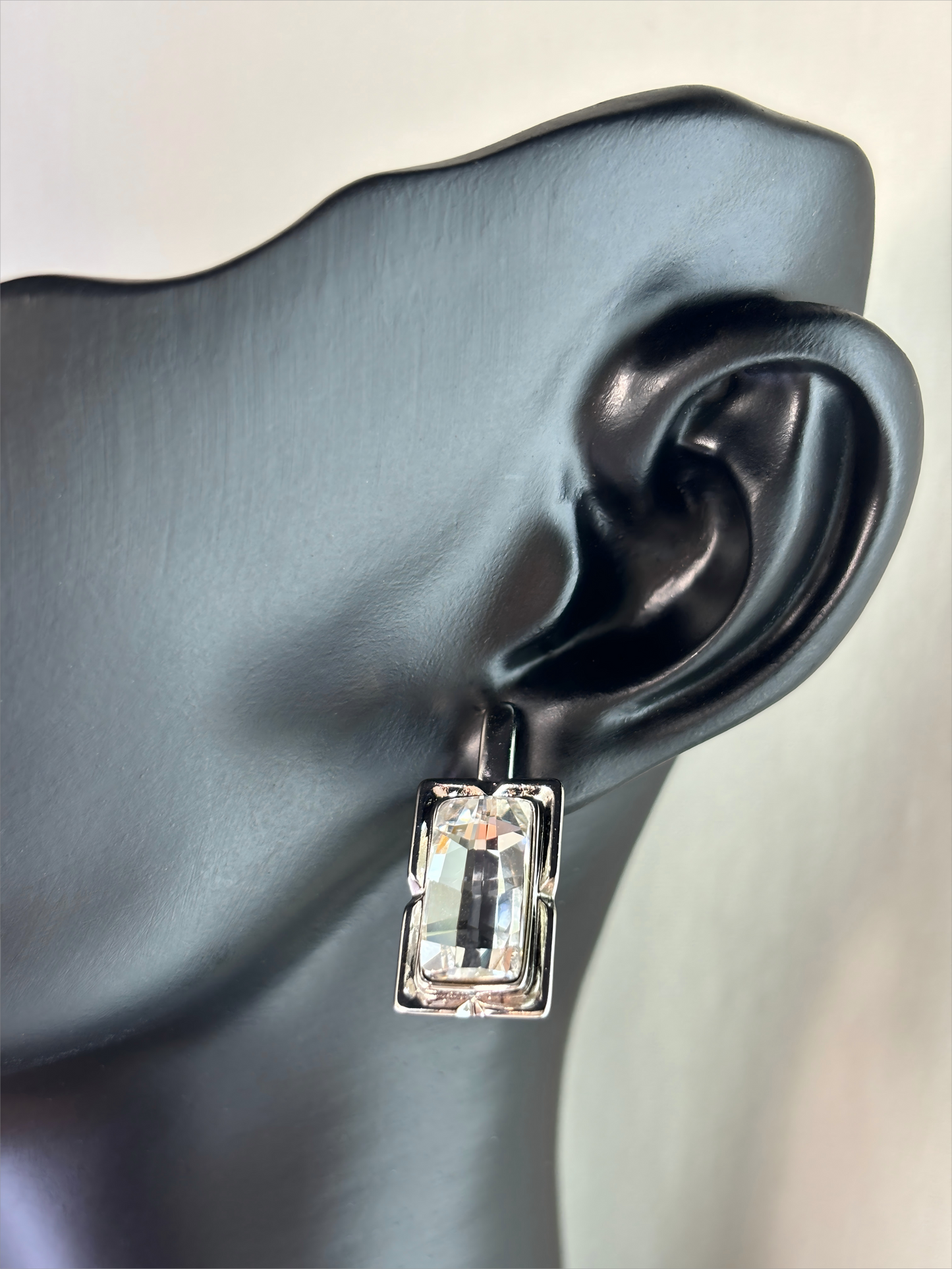 Simple square zircon earrings